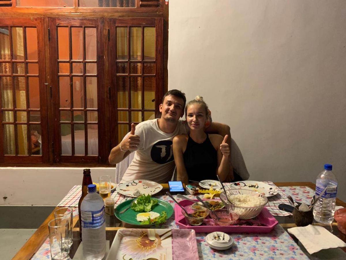 Отель Induwara Guest Элла Экстерьер фото